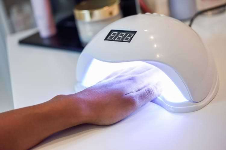 lampe UV ongles