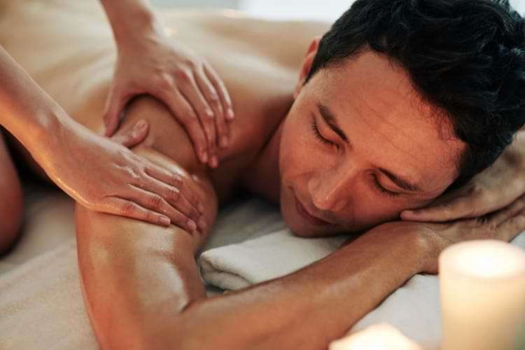 huile de massage couple