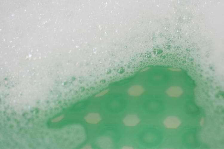 tapis balnéo baignoire bienfaits mousse bulle