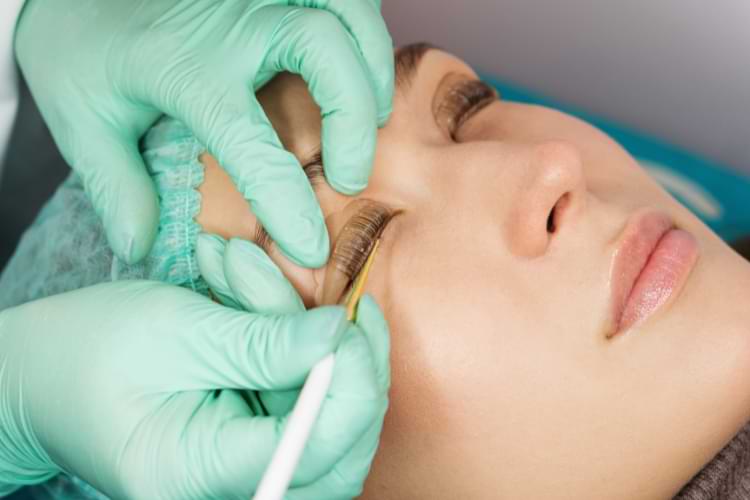 rehaussement de cils professionnel