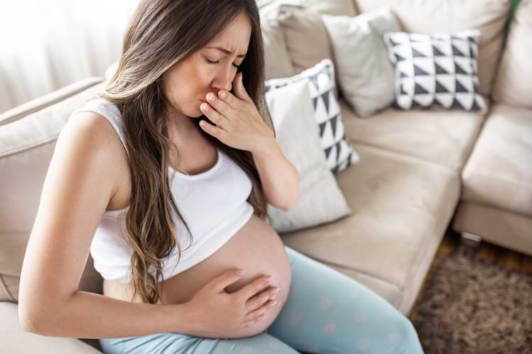 symptôme femme enceinte nausée